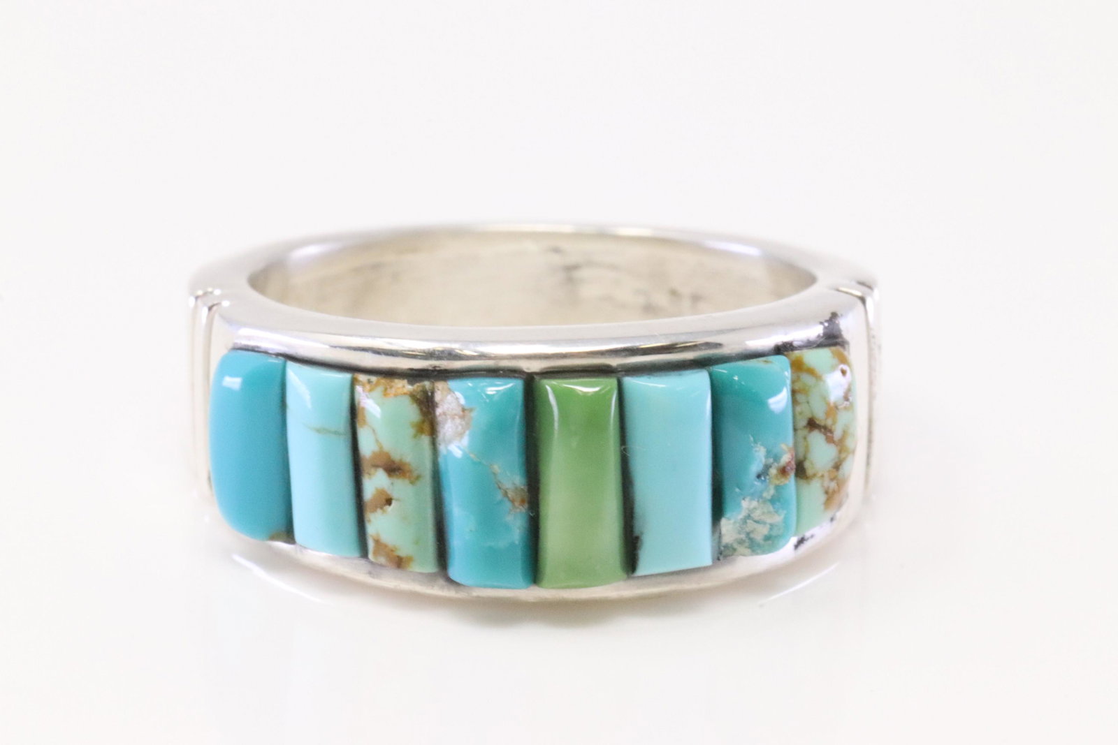 Native America Navajo Handmade Sterling Silver: This is a Native America Navajo Handmade Sterling Silver Turquoise Ring By Rick T. Ring size: 9.50.