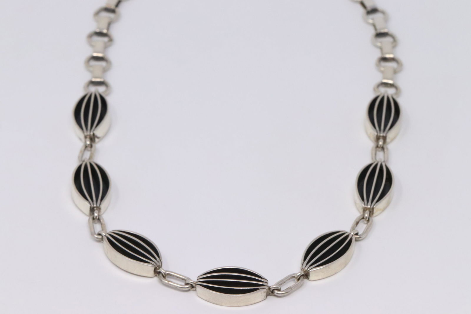 Native American Navajo Handmade Sterling Silver (1 of 4)