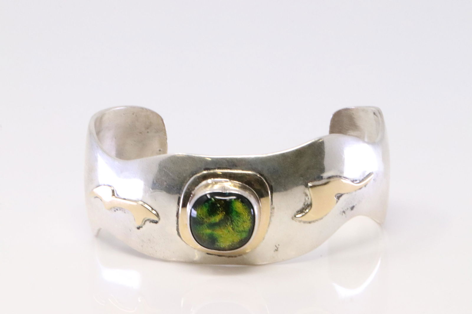 Native America Handmade Navajo Sterling Silver Green (1 of 4)