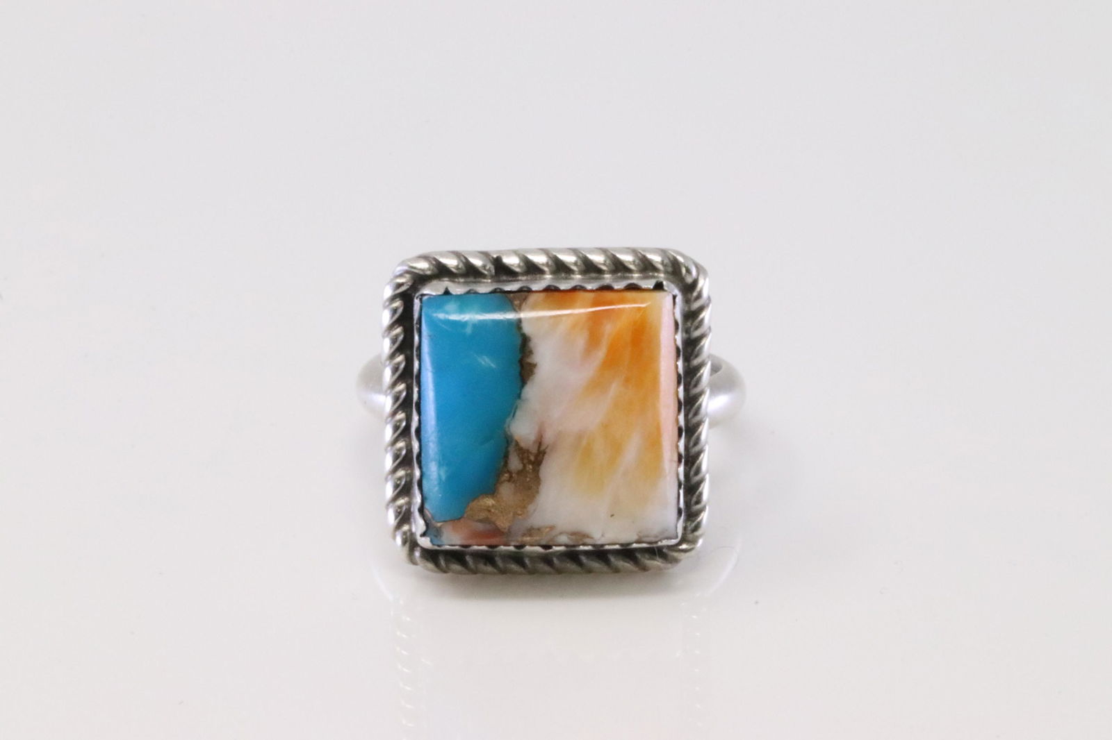 Native America Navajo Handmade Sterling Silver Multi-Color Spiny Oyster Ring By J. (1 of 4)