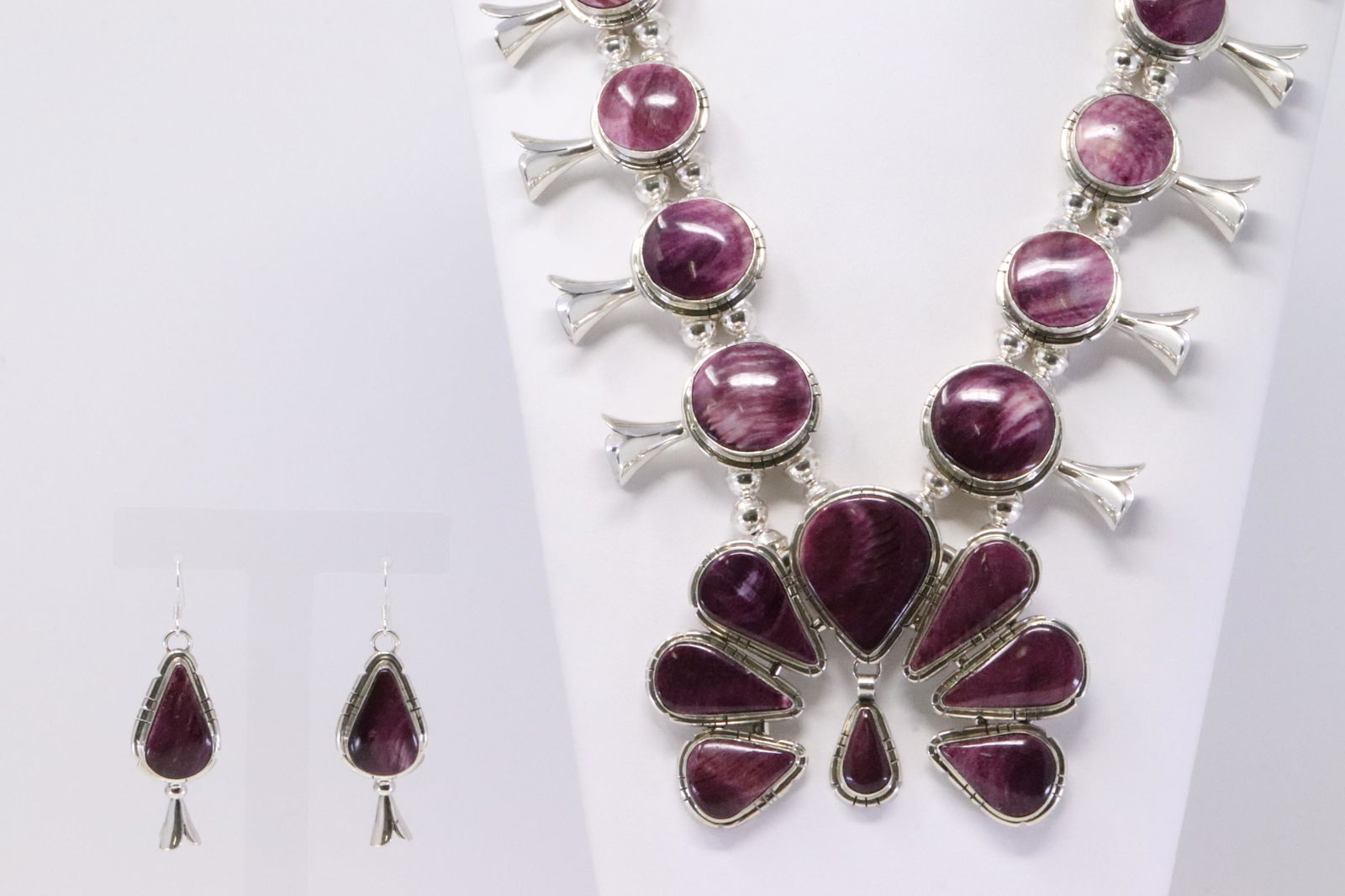 Native America Navajo Handmade Sterling Silver Purple Spyni Oyster Necklace & Earring's Set By (1 of 8)