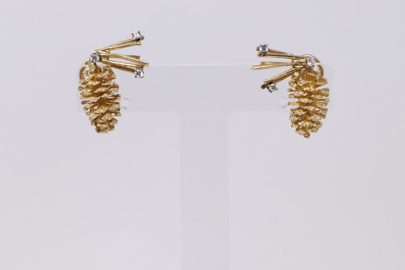 14KT Yellow Gold Vintage Pine Pitch Earrings. (1 of 4)