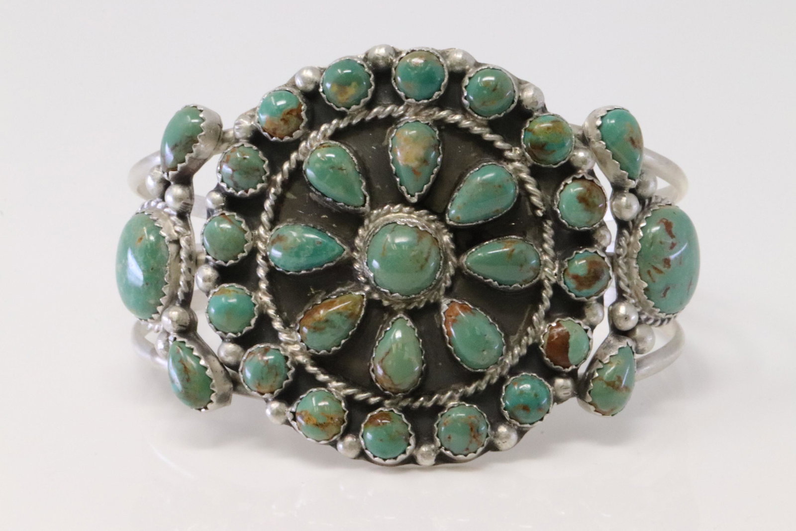 Native America Navajo Handmade Sterling Silver Turquoise Bracelet By J.J.: This is a Native America Navajo Handmade Sterling Silver Turquoise Bracelet By J.J.