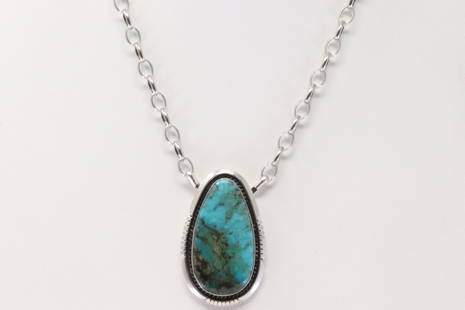 Native America Navajo Handmade Sterling Silver Kingman Turquoise Necklace By Alfred Martinez.: This is a Native America Navajo Handmade Sterling Silver Kingman Turquoise Necklace By Alfred Martinez. Necklace length: 16.00"