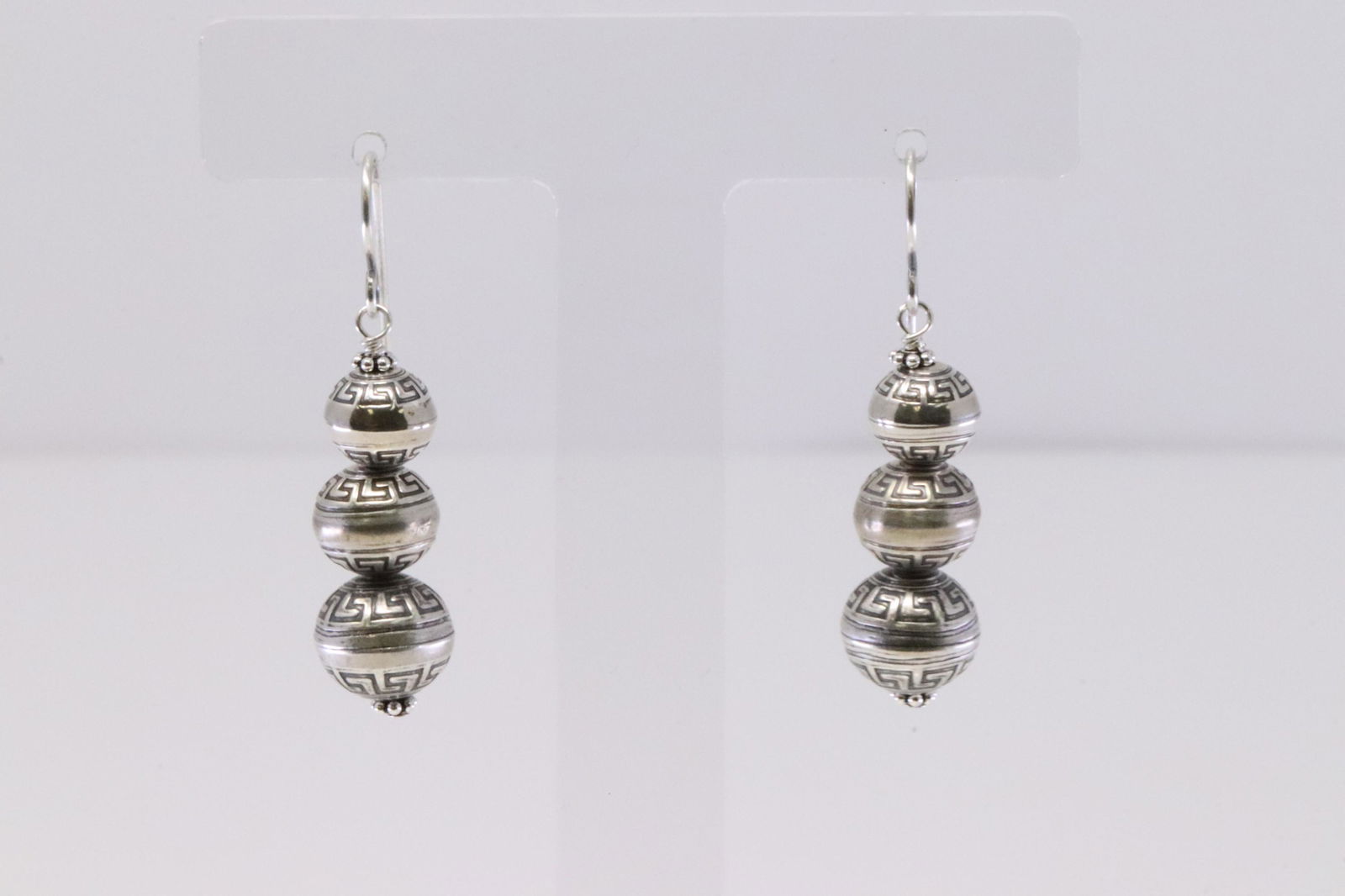 Native American Navajo Handmade Sterling Silver Solid Pearl Dangling Earring's. (1 of 4)