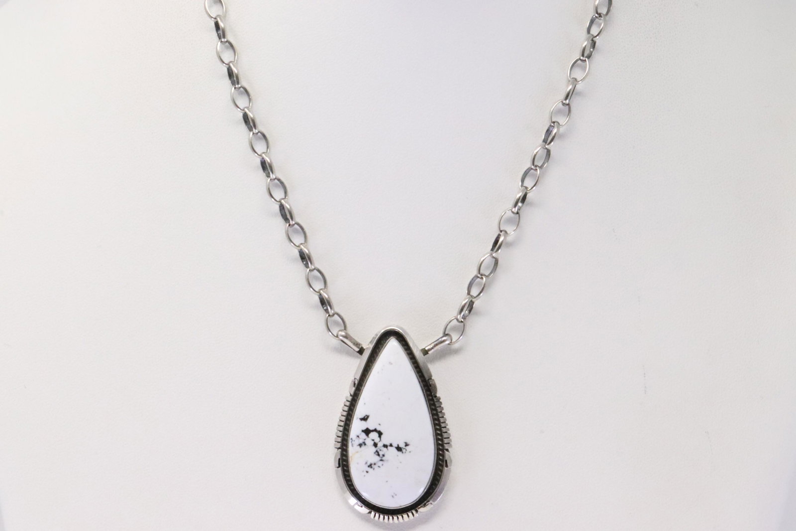 Native America Navajo Handmade Sterling Silver White Buffalo Necklace By Alfred Martinez.: This is a Native America Navajo Handmade Sterling Silver White Buffalo Necklace By Alfred Martinez. Necklace length: 16.00"