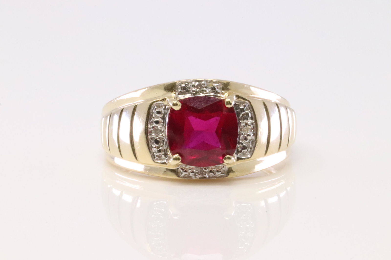 14Kt Yellow Gold Synthetic Ruby / Diamond Ring. (1 of 4)