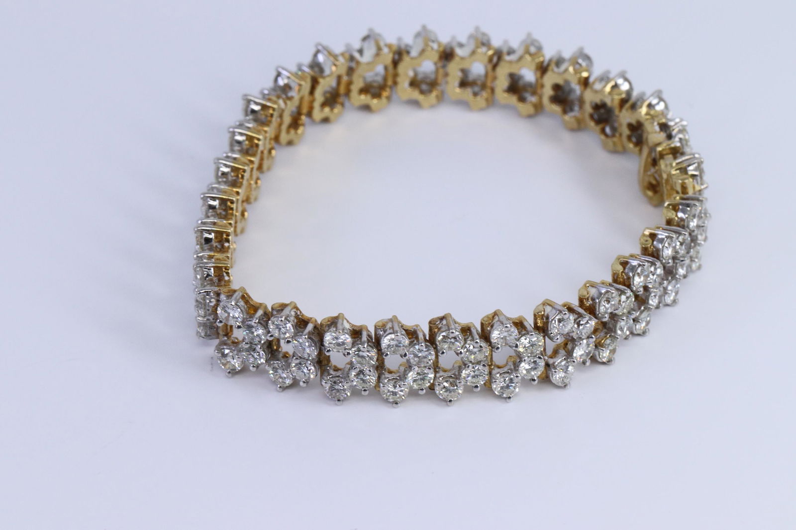 18kt Ladies Diamond Bracelet (10.00ctw) (1 of 5)