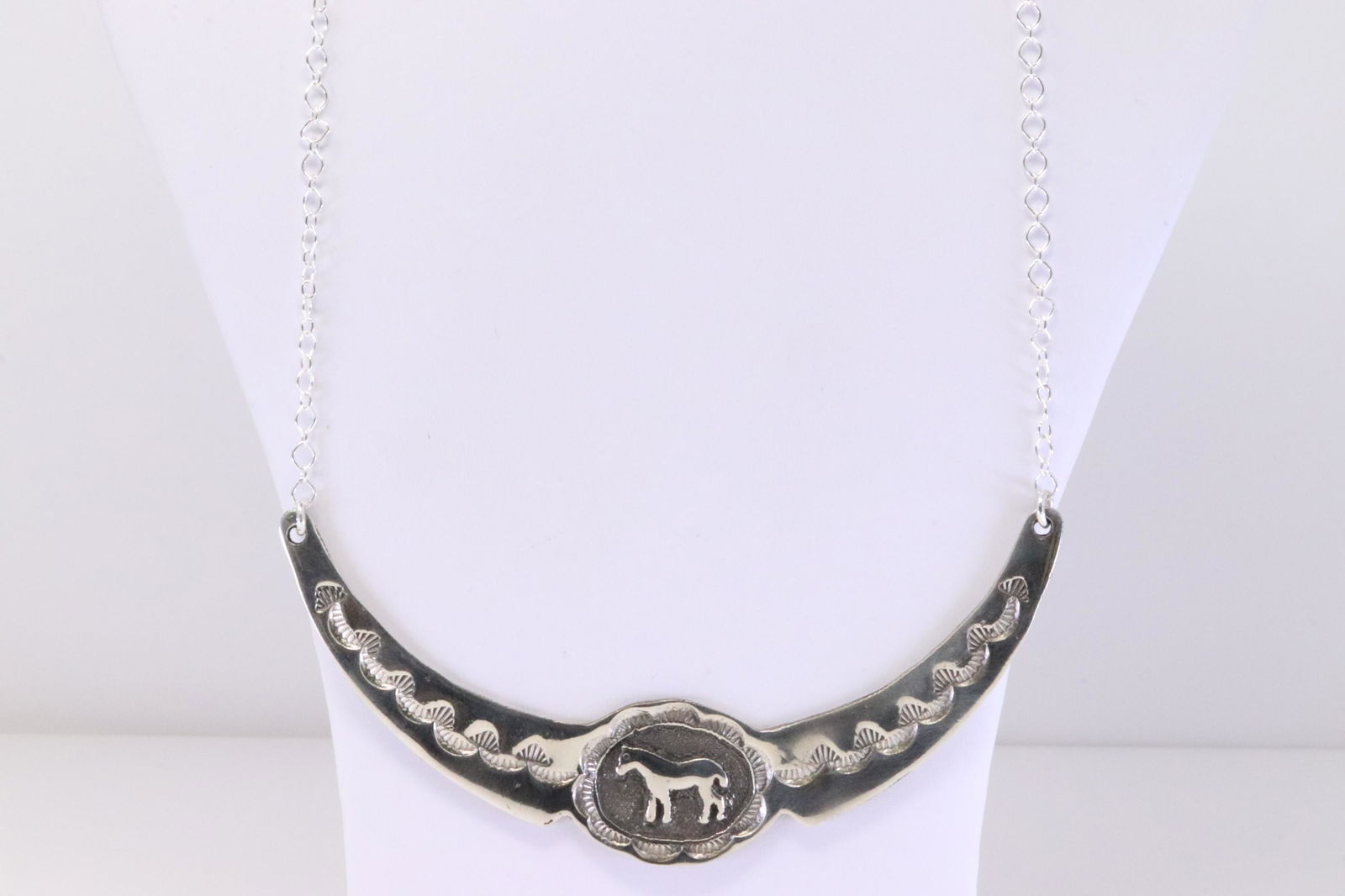 Native America Navajo Handmade Sterling Silver Horse Cuff Necklace By Emerson Kinsel. (1 of 4)
