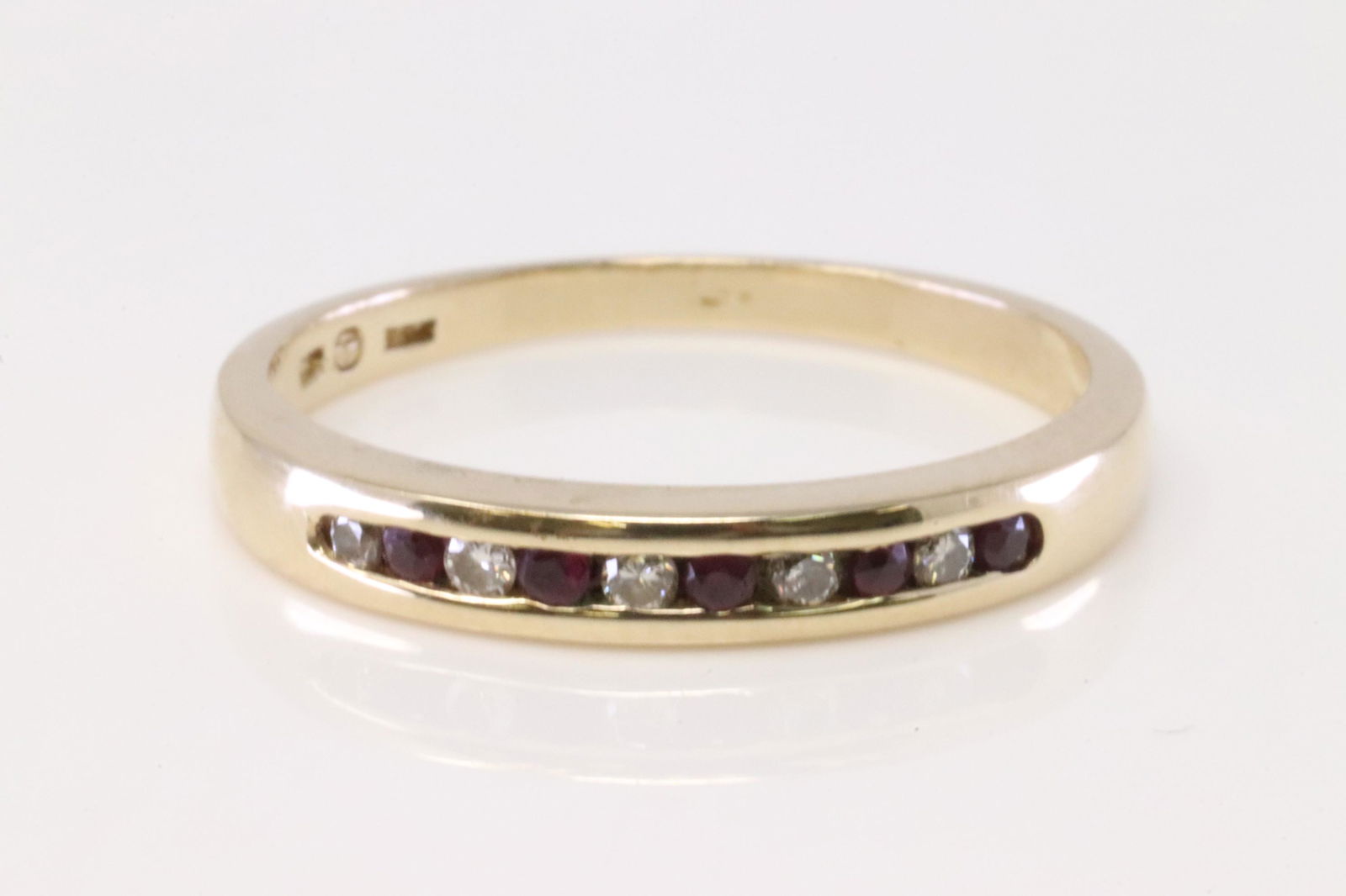 14Kt Yellow Gold Ruby / Diamond Ring. (1 of 4)