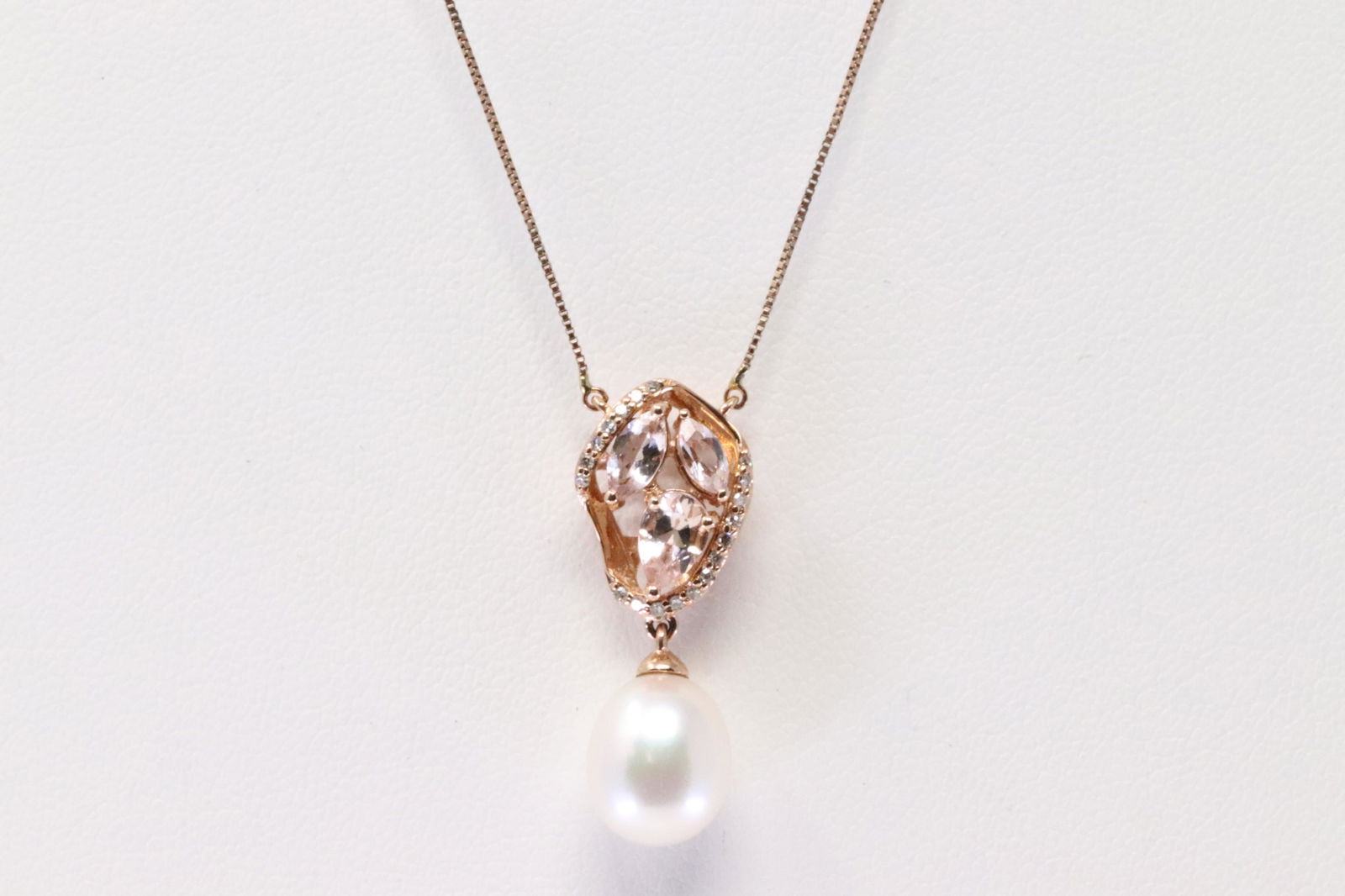 14Kt Rose Gold Morganite / Pearl / Diamond Pendant. (1 of 4)