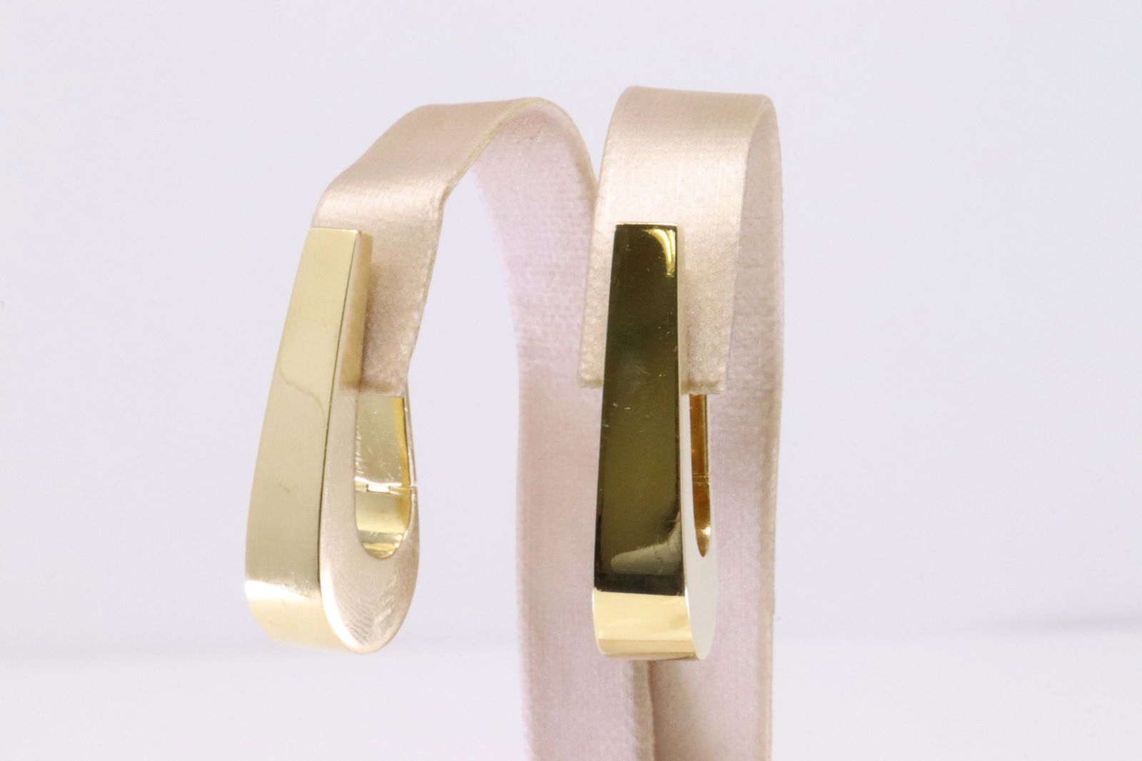 18Kt Tiffany & Co Yellow Gold Earrings (1 of 5)