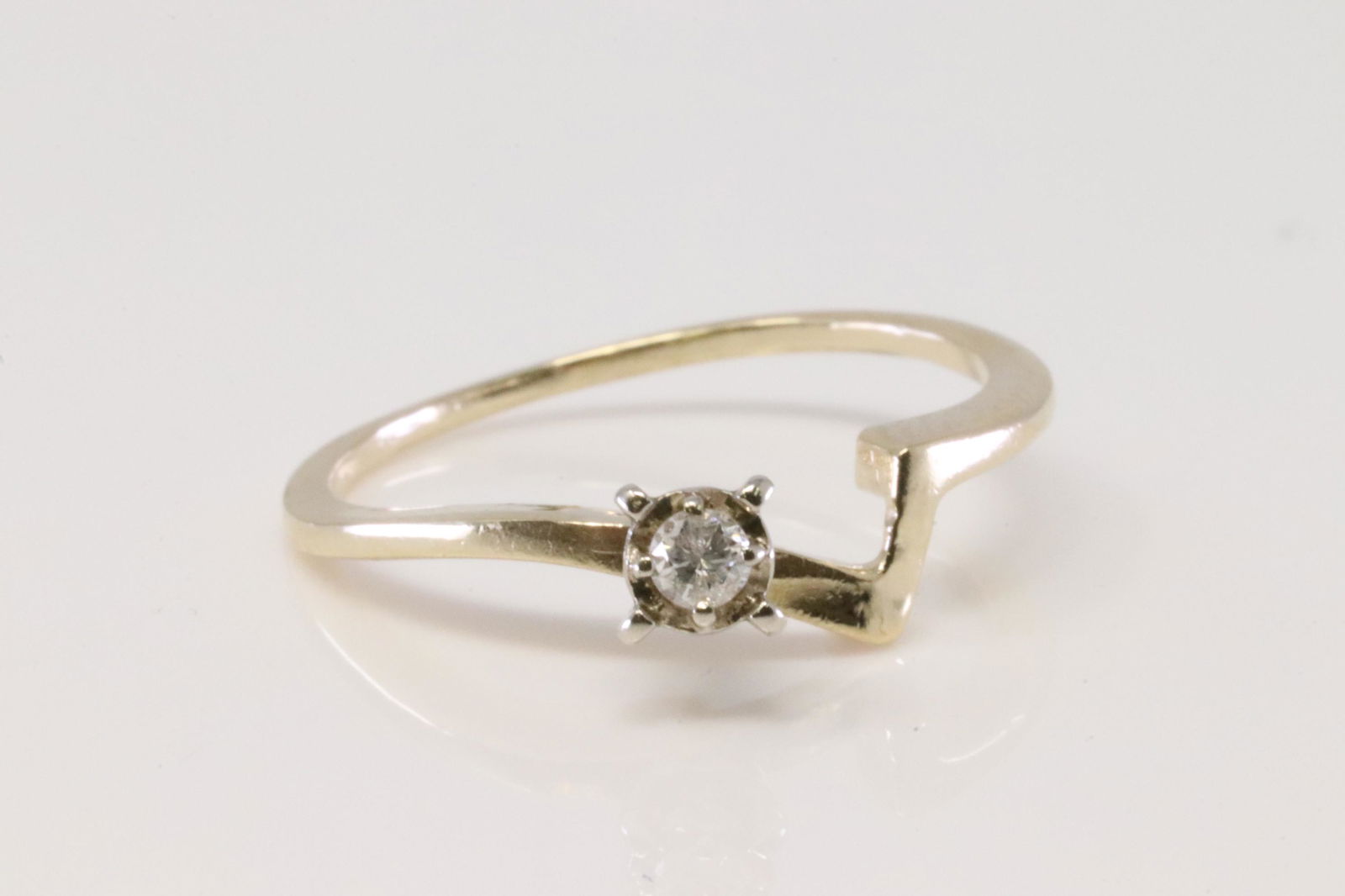 14Kt Yellow Gold Diamond Ring (1 of 4)