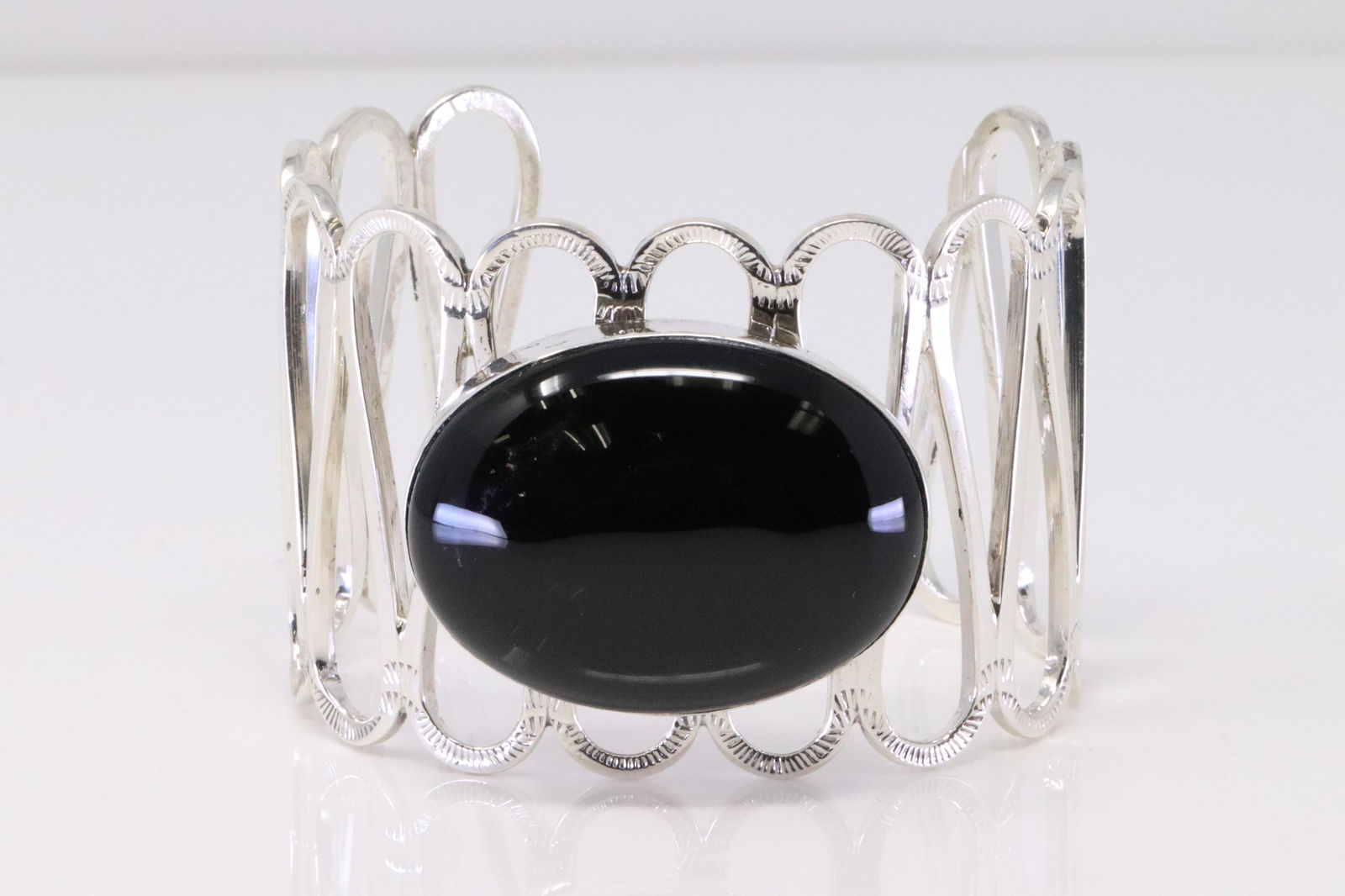 Native America Navajo Handmade Sterling Silver Black Onyx Bracelet By R.B. (1 of 4)