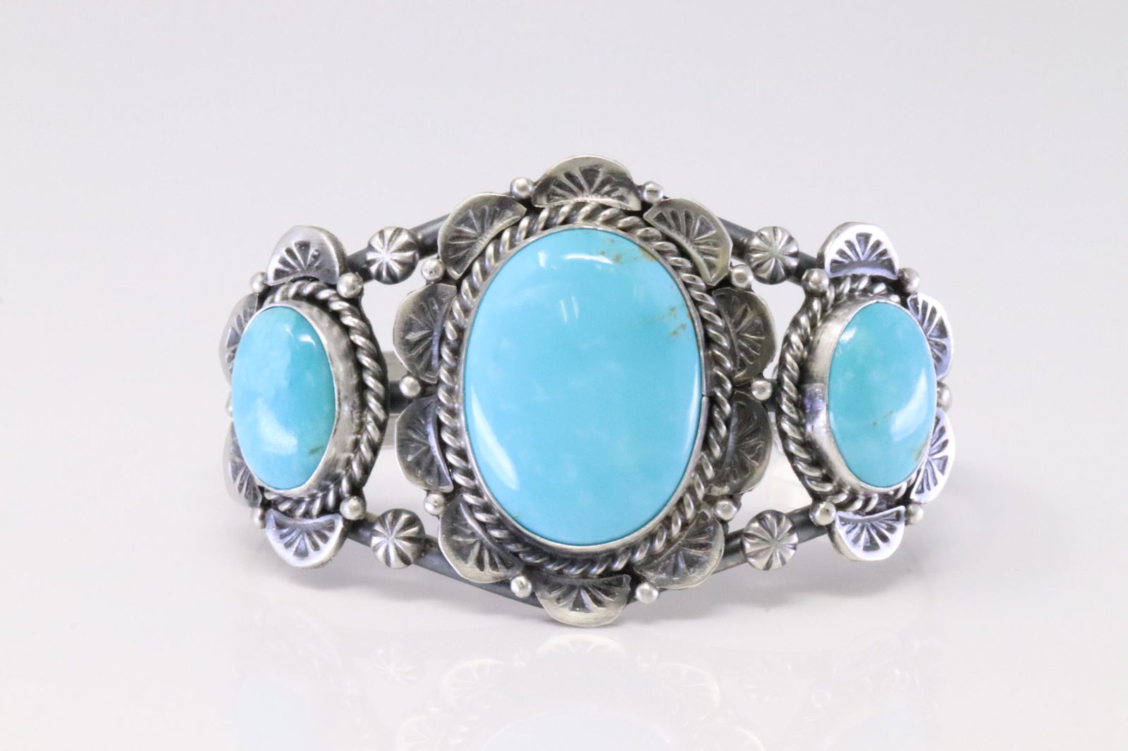 Native America Navajo Handmade Sterling Silver Kingman Turquoise Bracelet By Jeff James Jr. (1 of 4)
