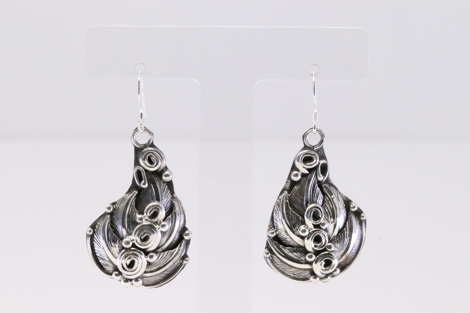 Native American Navajo Handmade Sterling Silver Leaf Dangling Earring's By Darrell Morgan. (1 of 4)