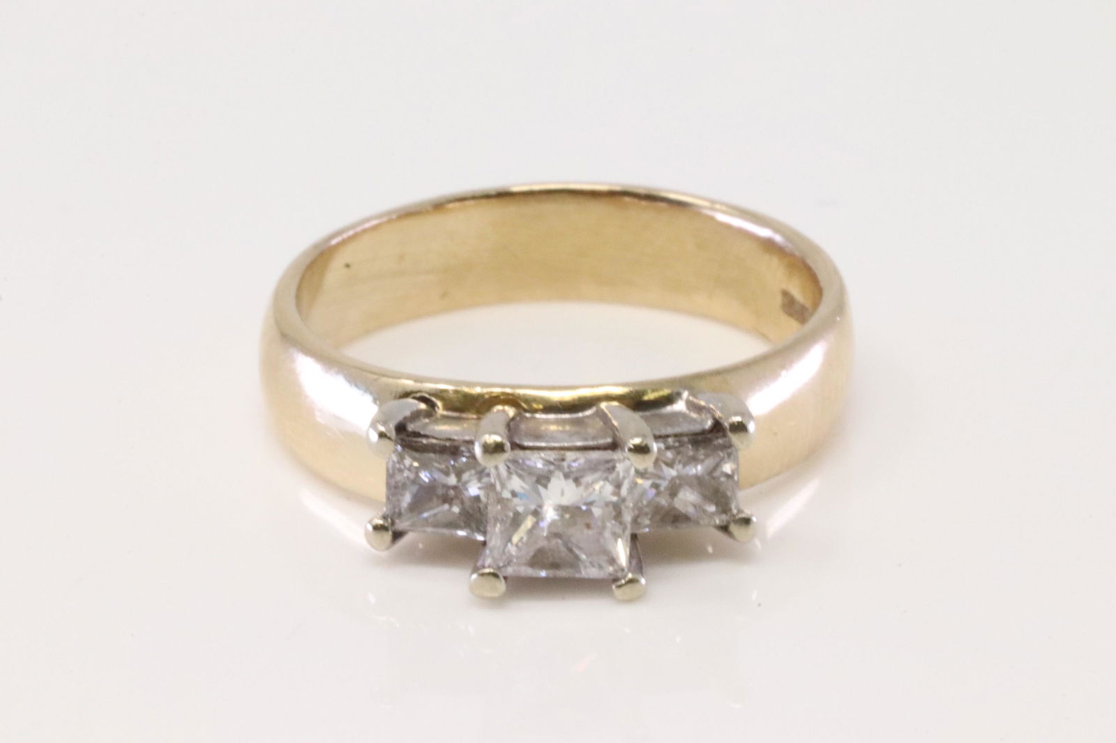 14Kt Princess Cut Diamond Ring (1.00cttw) (1 of 4)