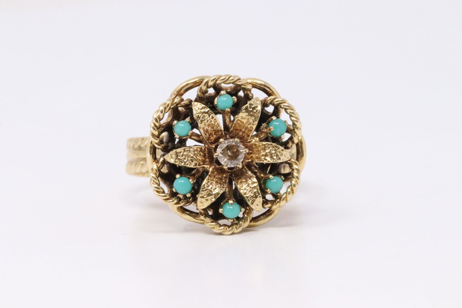 14Kt Vintage Yellow Gold Turquoise | Diamond Ring. (1 of 4)