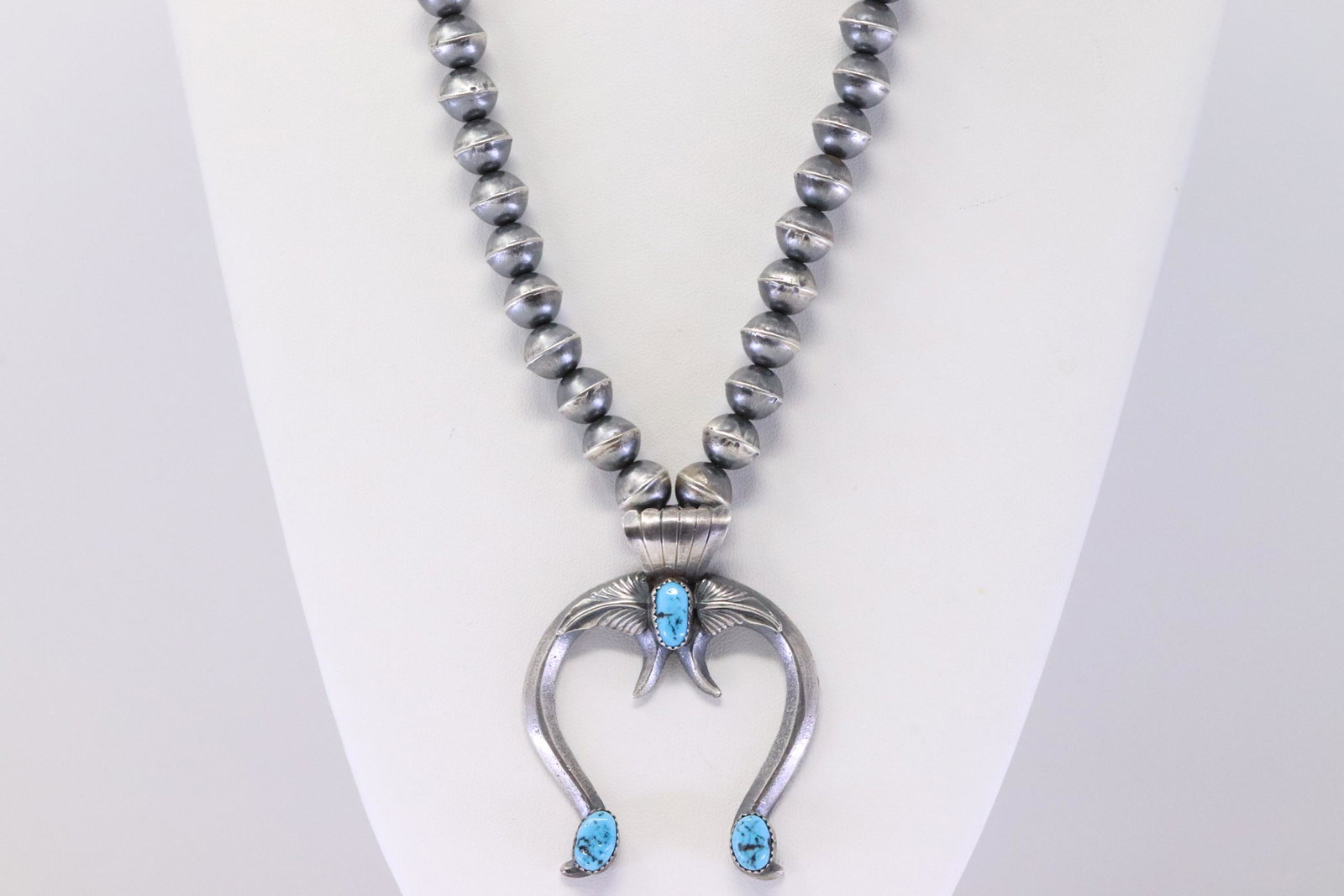 Native America Navajo Handmade Sterling Silver Turquoise Naja Necklace & Earring's Set By Gilbert: This is a Native America Navajo Handmade Sterling Silver Turquoise Naja Necklace & Earring's Set By Gilbert Martin. Necklace length: 24.00"