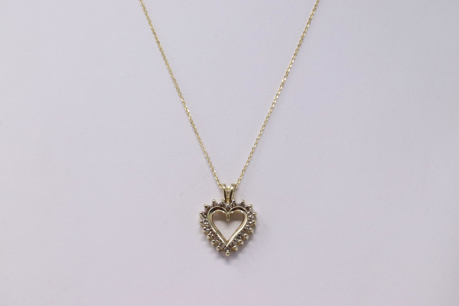 14KT Diamond Heart Pendant/14KT Necklace. (1 of 4)