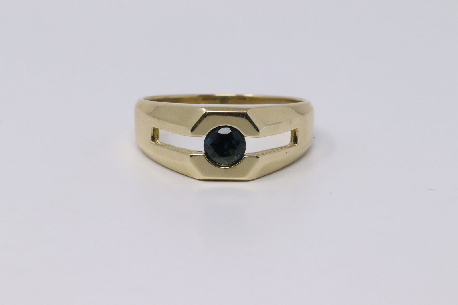 14KT Men's Sapphire Ring (1 of 4)