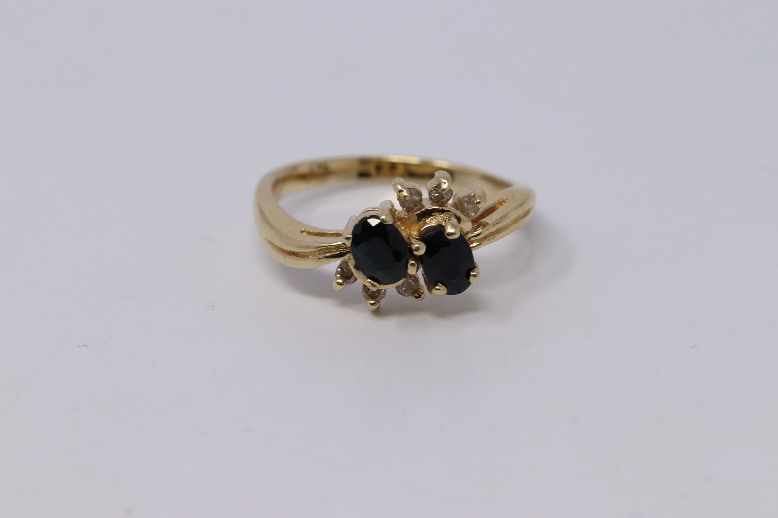 14Kt Vintage Diamonds| Sapphire Ring (1 of 3)