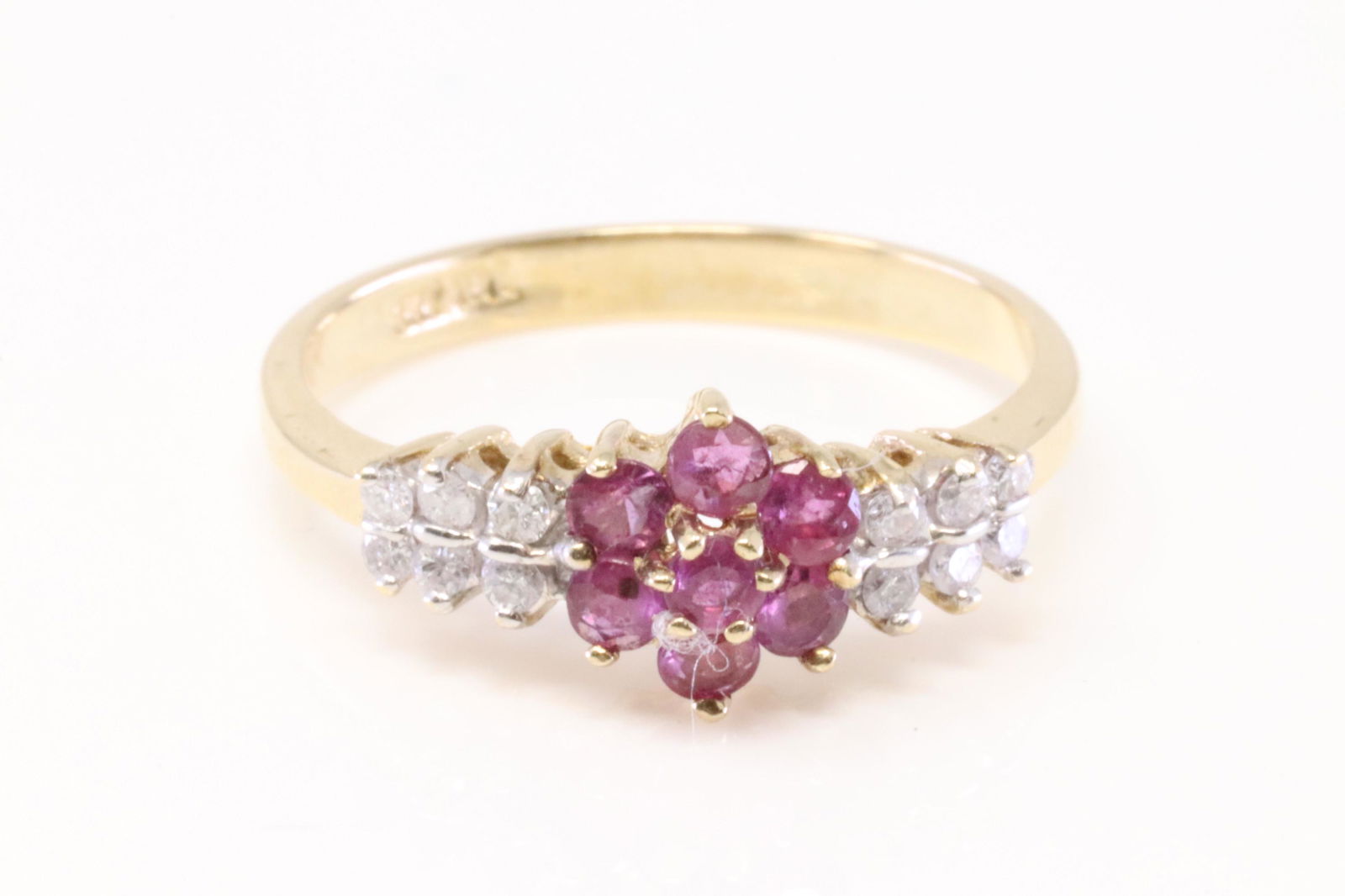 Ruby & Diamond Ring 14Kt. (1 of 4)