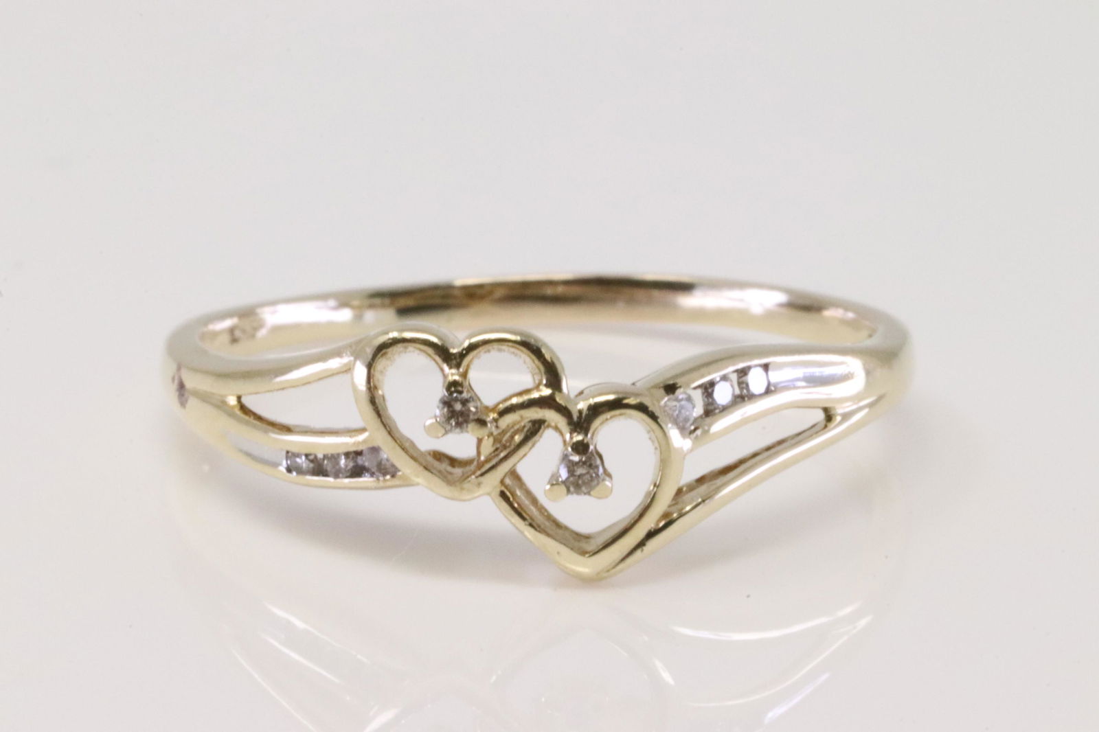 Ladies Diamond Ring (1 of 4)