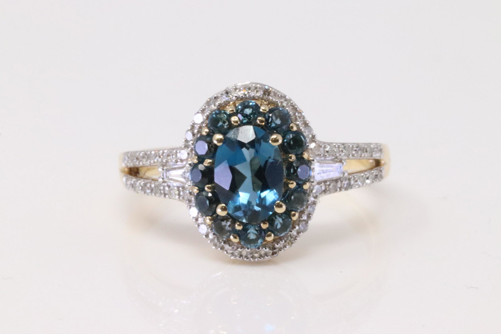 14Kt Yellow Gold Blue Topaz / Diamond Ring. (1 of 4)