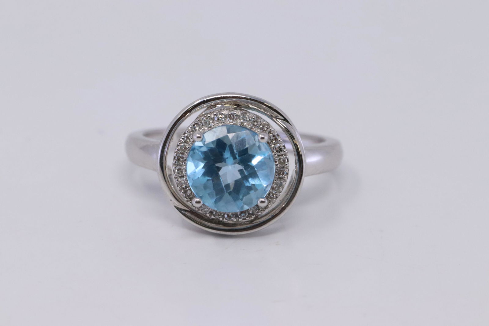 14Kt Diamond-Blue Topaz (1 of 2)