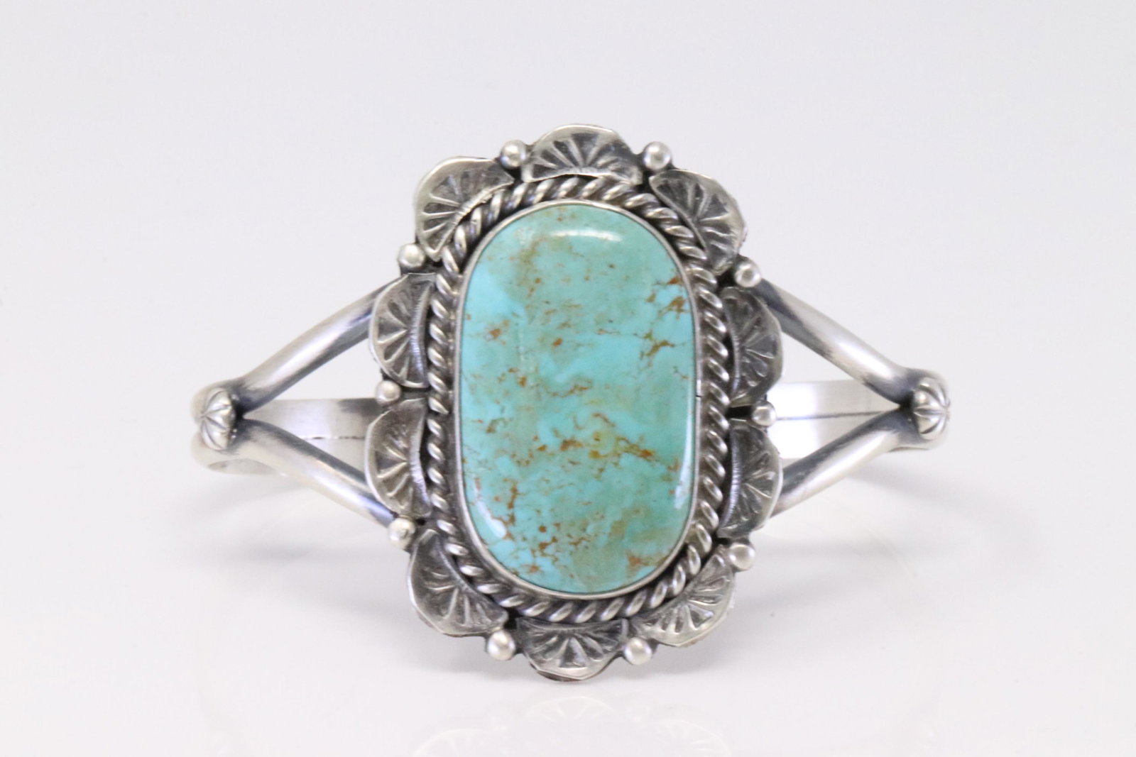 Native American Navajo Handmade Sterling Silver Kigman Turquoise Bracelet By Jeff James.: This is a Native American Navajo Handmade Sterling Silver Kigman Turquoise Bracelet By Jeff James.