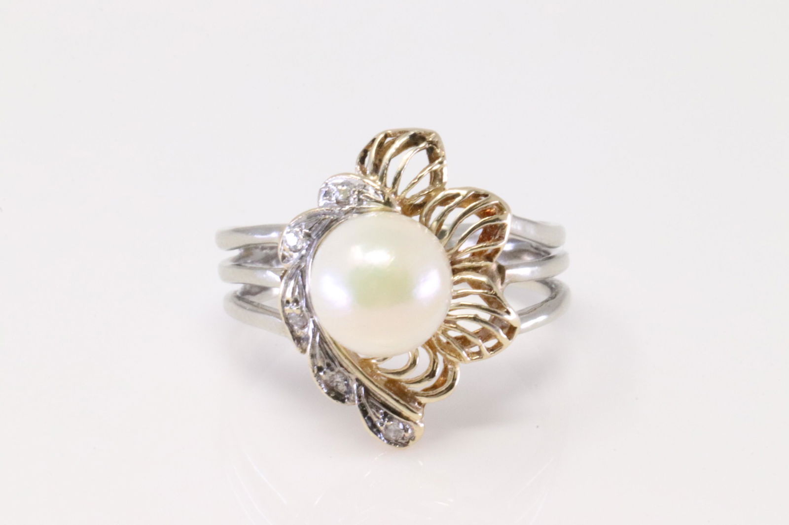 Pearl & Diamond Ring 14Kt. (1 of 4)