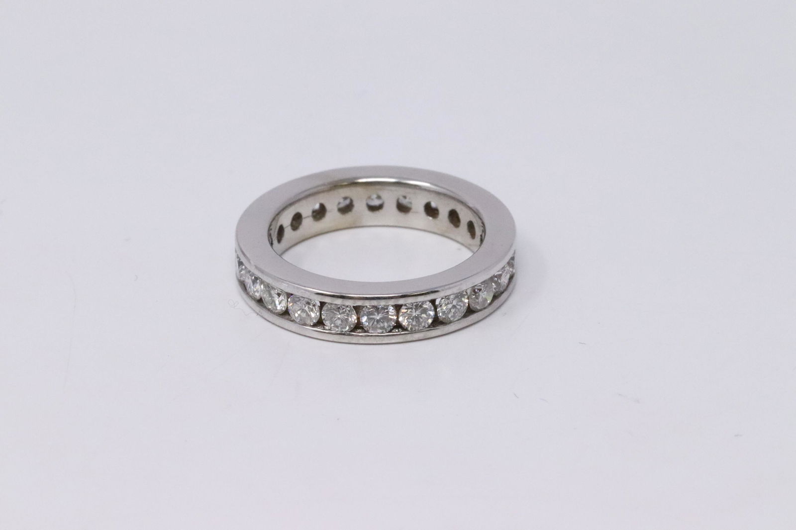18KT Eternity Band (1.50cttw) (1 of 4)