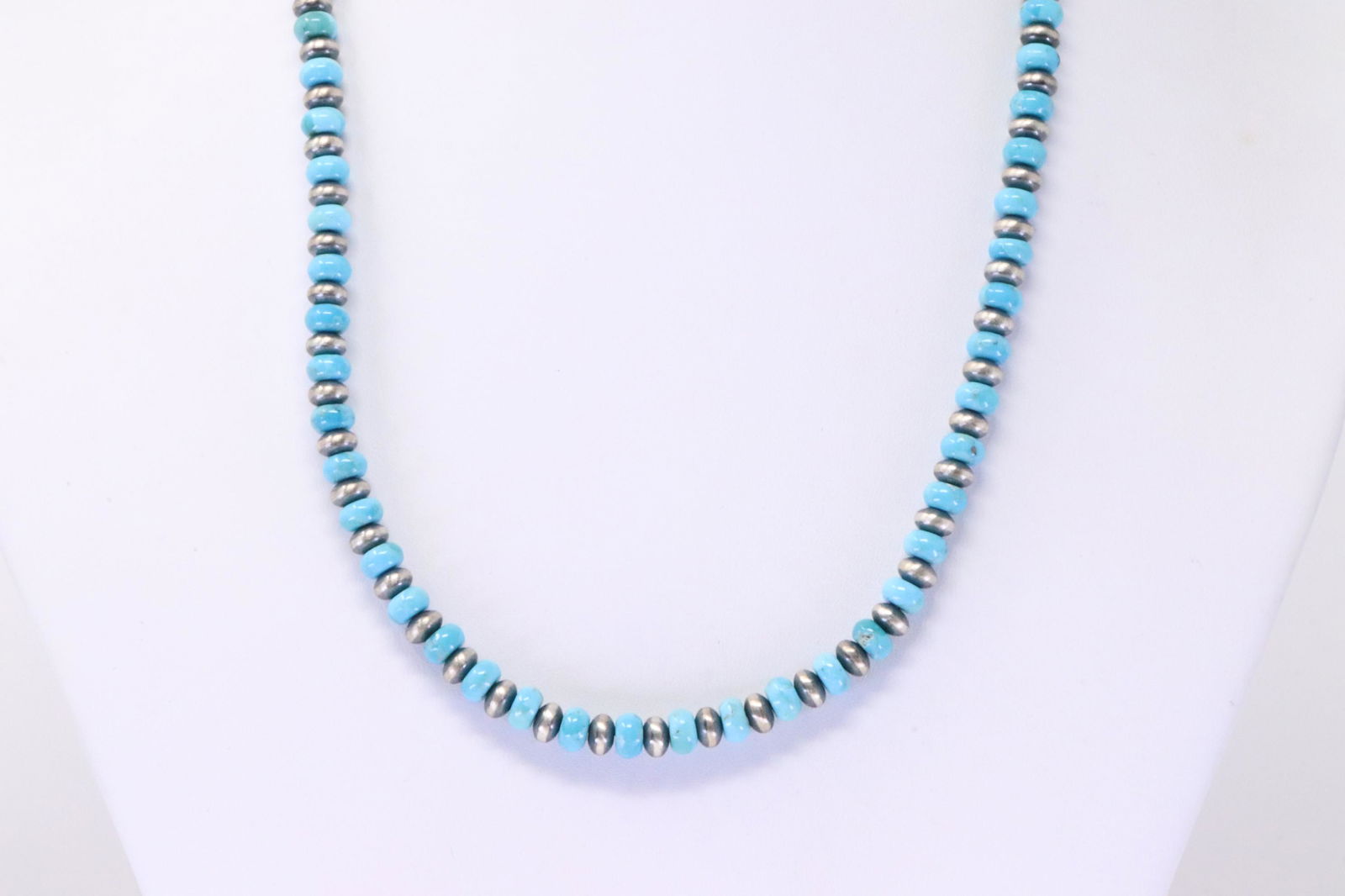 Native America Navajo Handmade Sterling Silver Turquoise Bead Necklace. (1 of 4)