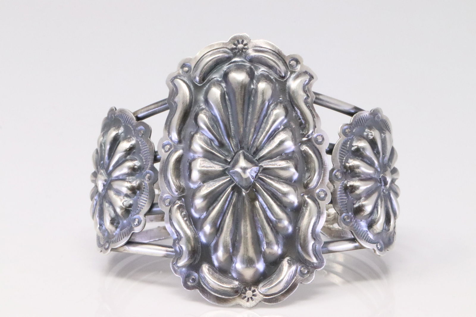 Native American Navajo Handmade Sterling Silver Solid Cuff Bracelet By Tim Yazzie. (1 of 4)