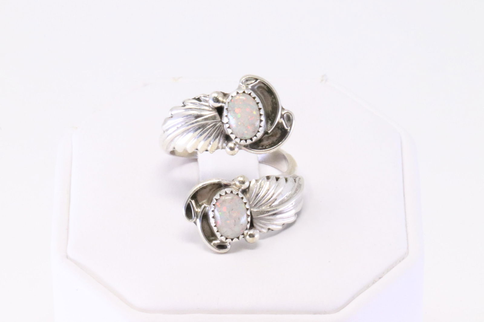 Native America Navajo Handmade Sterling Silver Opal Ring Leaf. (1 of 4)