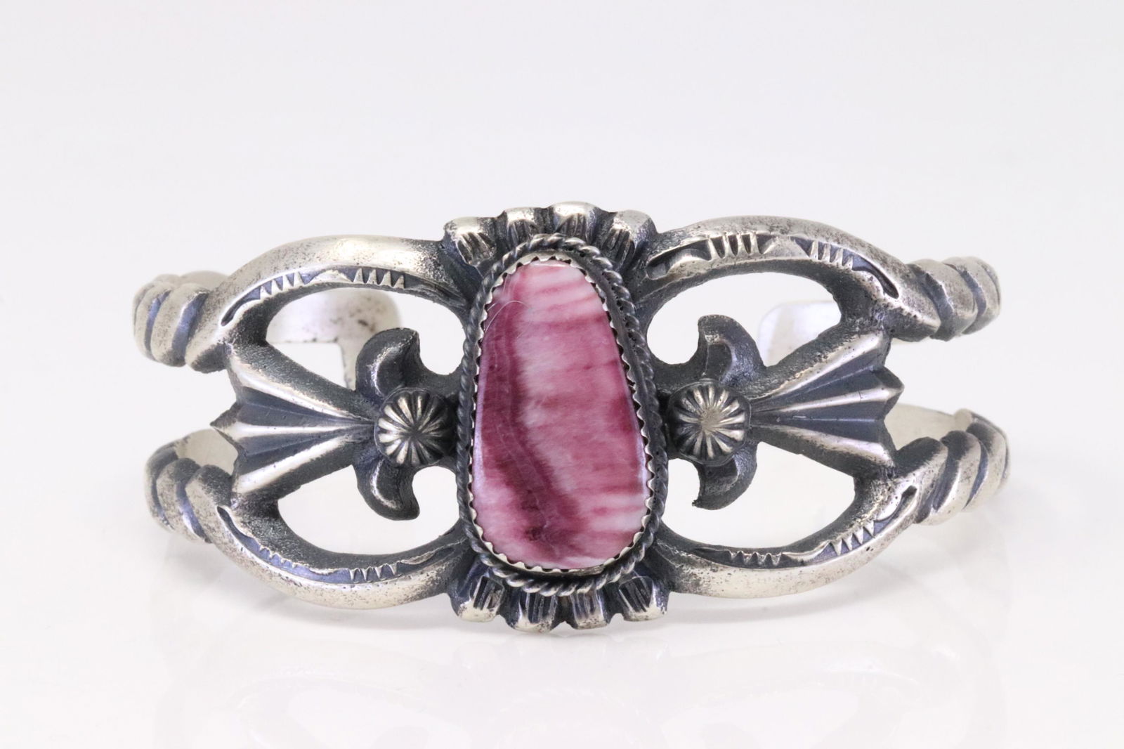 Native America Navajo Handmade Sterling Silver Purple Spiny Oyster Bracelet By Rick Ration. (1 of 4)