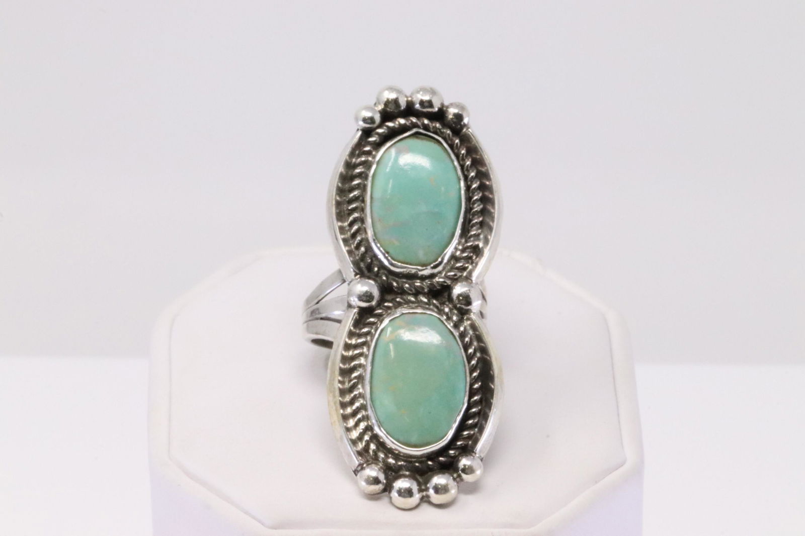 Native American Navajo Handmade Sterling Silver Turquoise Ring. (1 of 3)