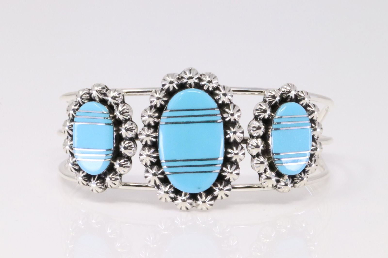 Native America Navajo Handmade Sterling Silver Turquoise Bracelet Cuff By Mike Smith.: This is a Native America Navajo Handmade Sterling Silver Turquoise Bracelet Cuff By Mike Smith.