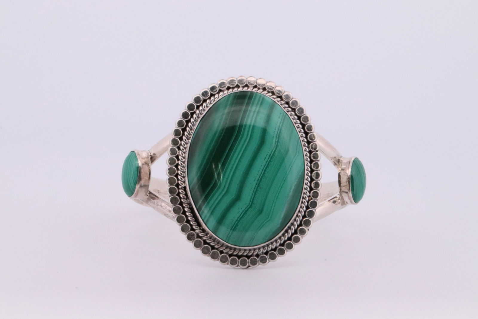 Native America Navajo Handmade Sterling Silver Green Malachite Stone Bracelet By Daniel Benally. (1 of 4)
