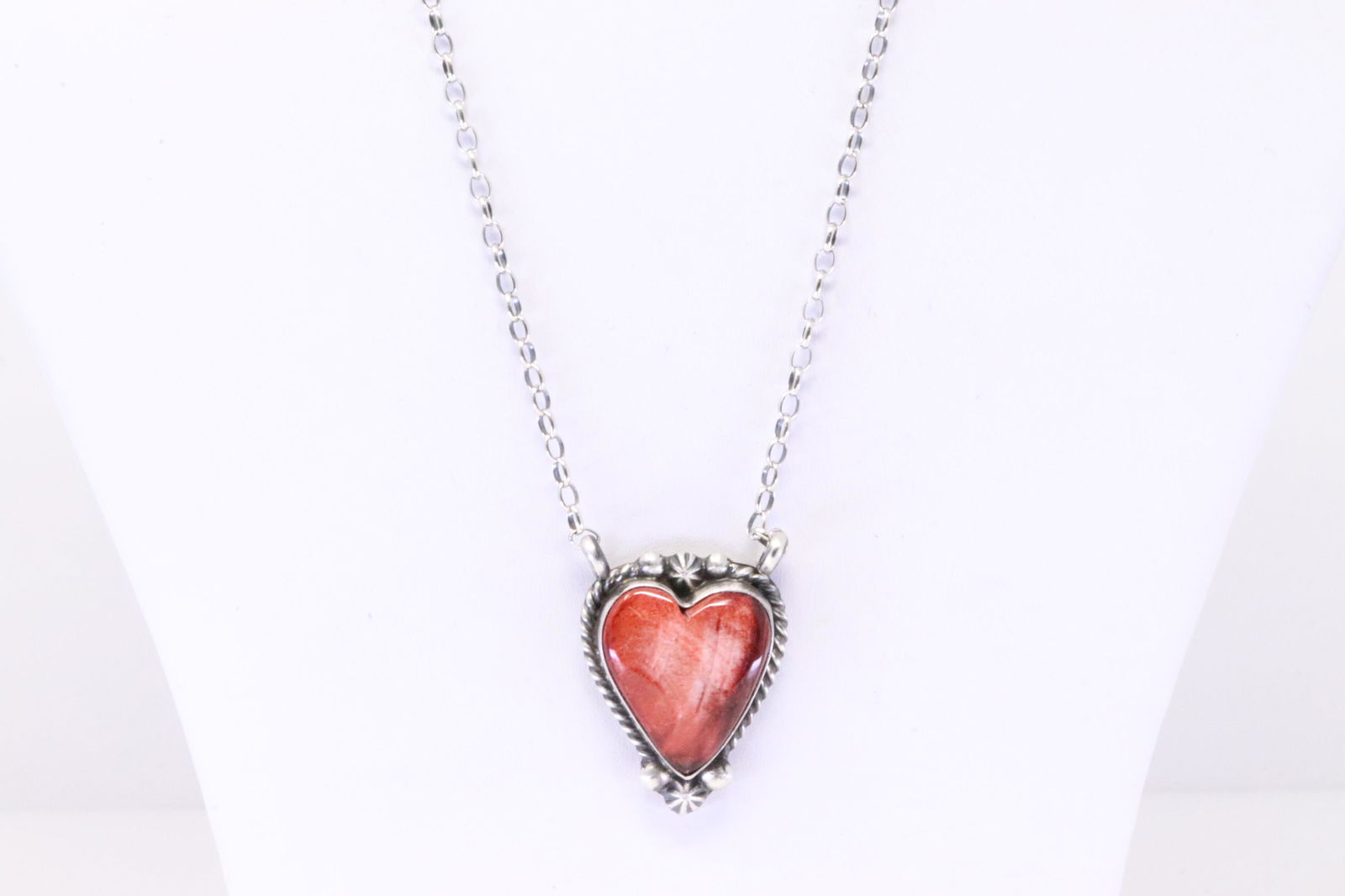 Native America Navajo Handmade Sterling Silver Spiny Oyster Heart Necklace By Augustine Largo. (1 of 4)