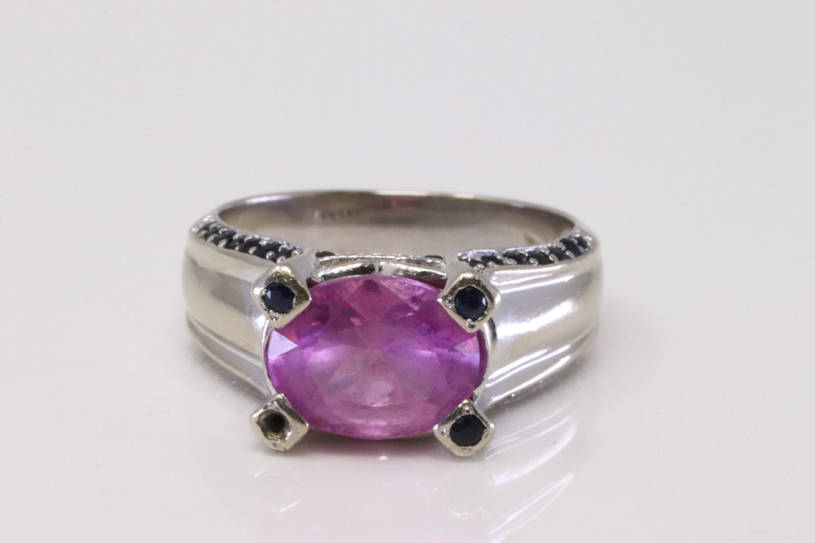 14Kt White Gold Pink Topaz / Sapphire Ring. (1 of 6)