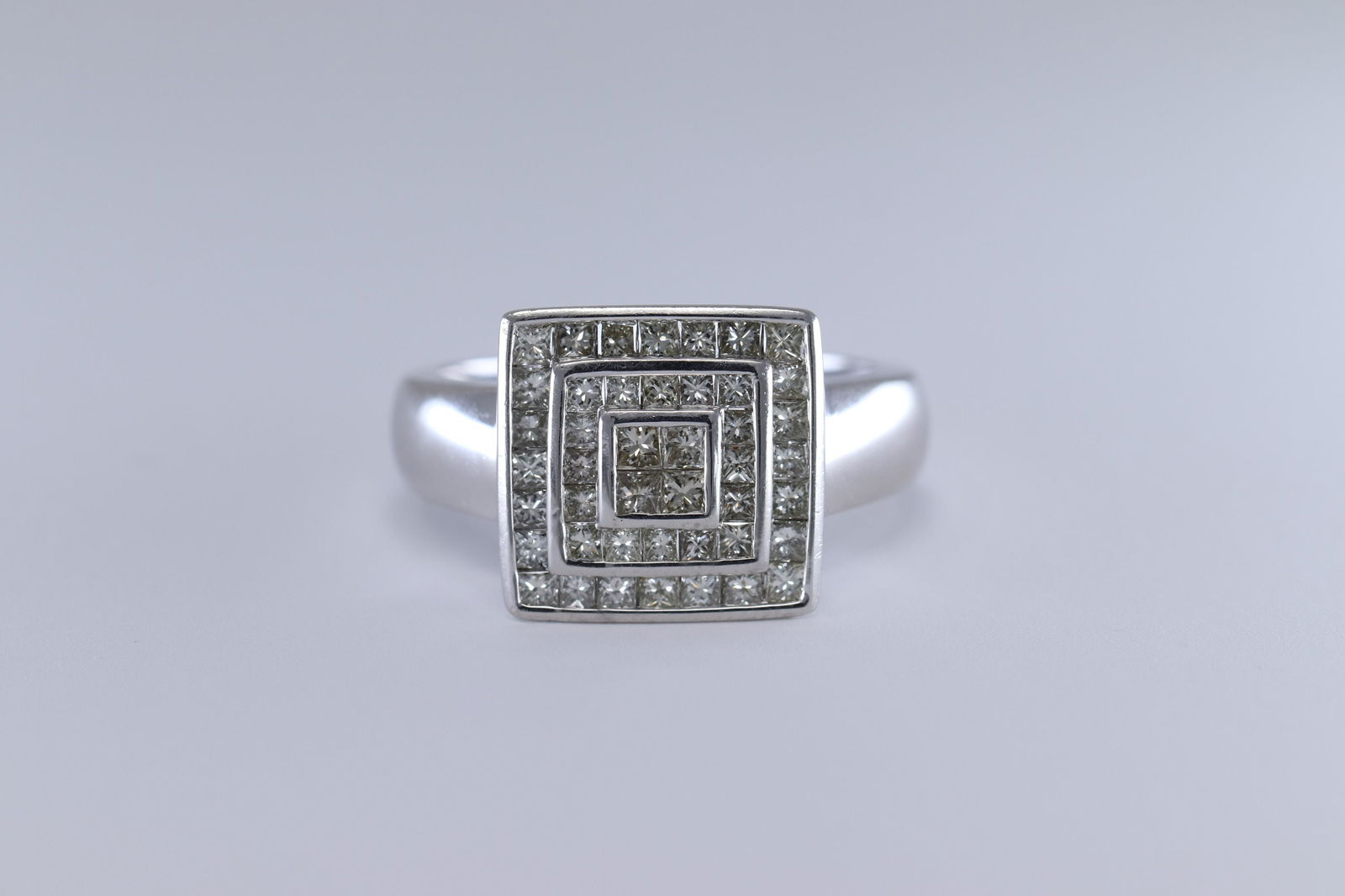 14Kt Men's Diamond Ring (1 of 4)