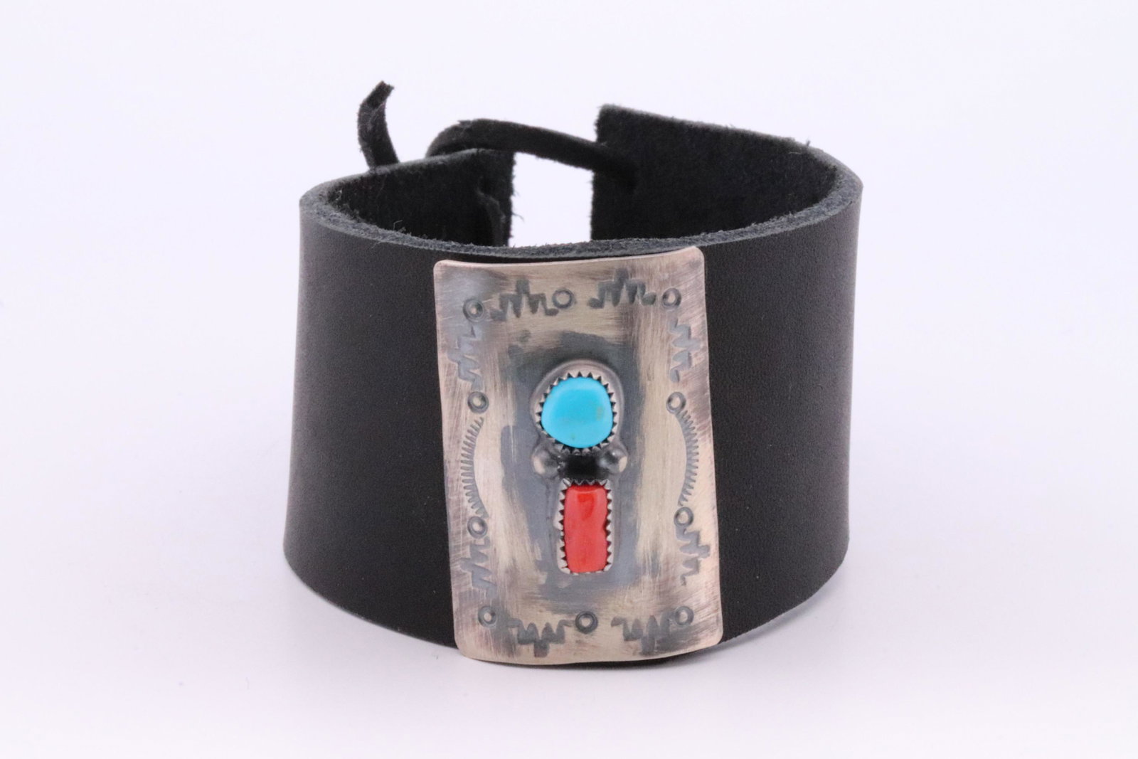 Native America Navajo Handmade Sterling Silver Coral / Turquoise Leather Bracelet By Dale Morgan.: This is a Native America Navajo Handmade Sterling Silver Coral / Turquoise Leather Bracelet By Dale Morgan. Bracelet length: 8.00"