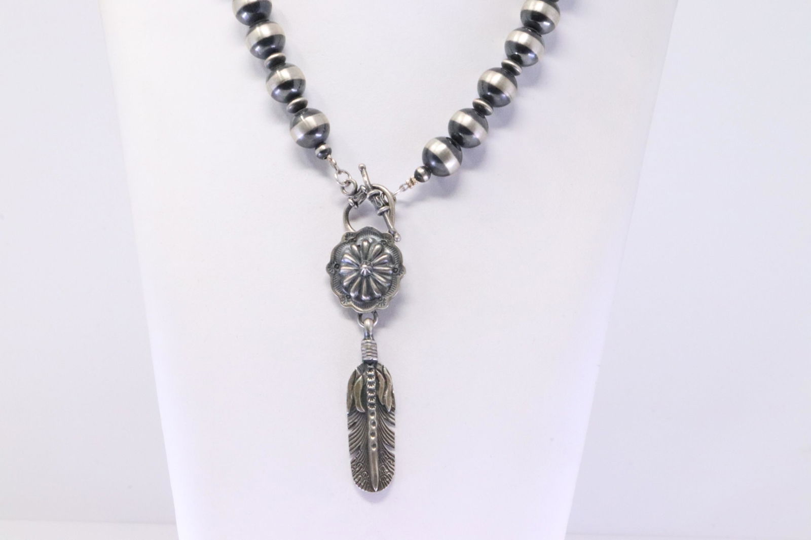 Native American Navajo Handmade Sterling Silver Feather Pendant & Pearl Beaded Necklace. (1 of 4)