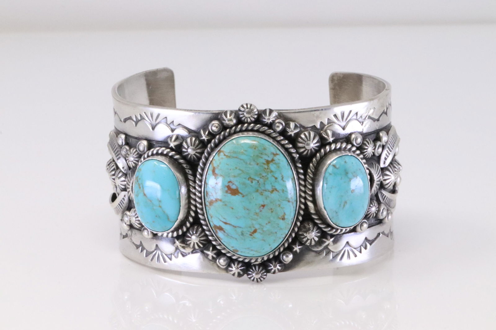 Native America Navajo Handmade Sterling Silver Kingman Turquoise Bracelet By RE. (1 of 4)