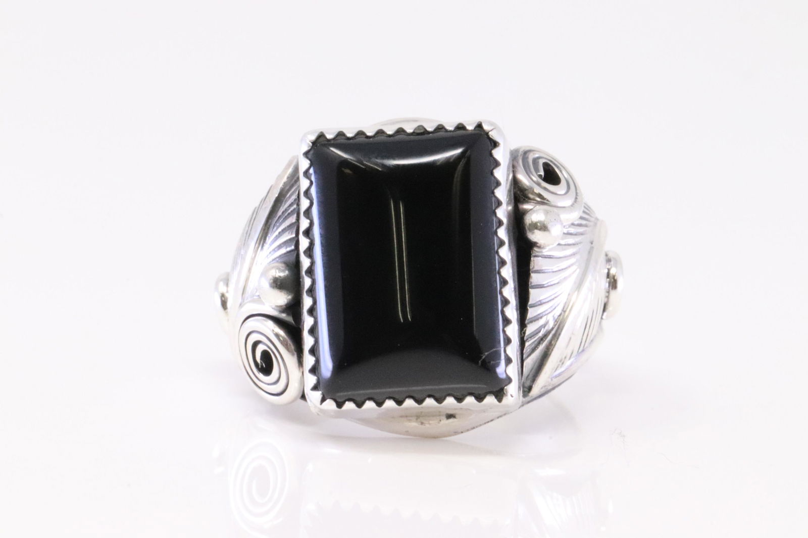 Native America Navajo Handmade Sterling Silver Black Onyx Ring By Darrell Morgan. (1 of 4)