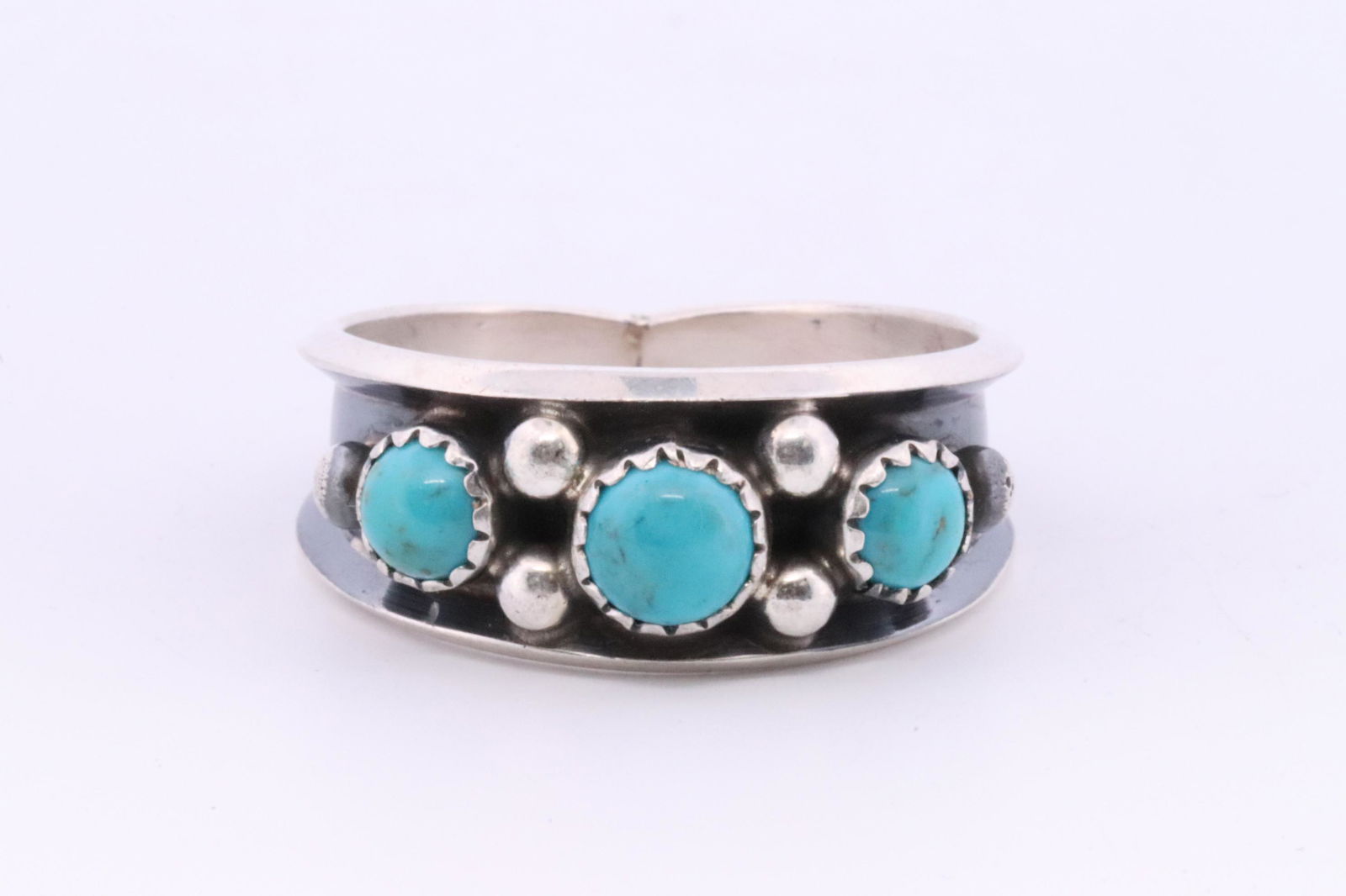 Native America Navajo Handmade Sterling Silver Turquoise Ring. (1 of 4)