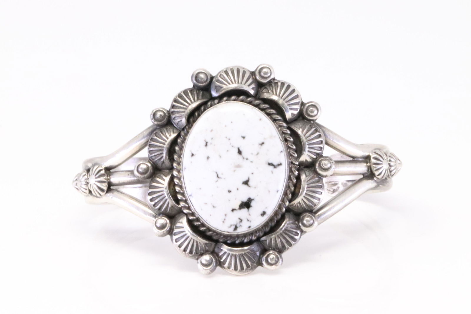 Native America Navajo Handmade Sterling Silver White Buffalo Bracelet By Gilbert Tom. (1 of 4)