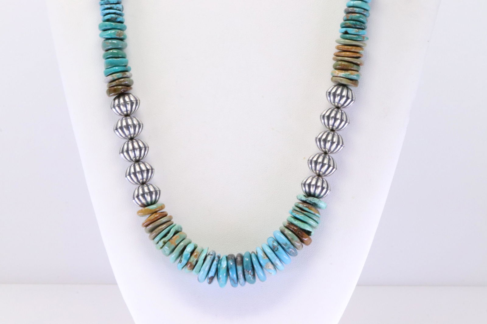 Native America Navajo Handmade Sterling Silver Turquoise / Beaded Necklace. (1 of 4)